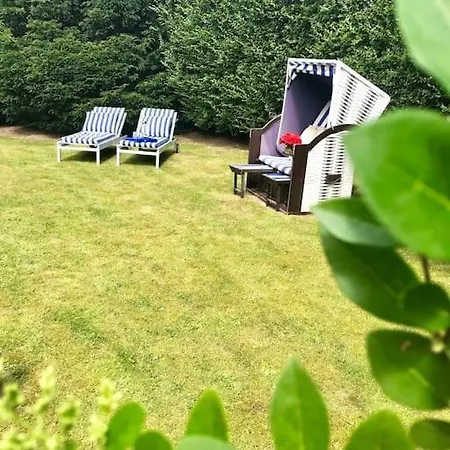 Freistehendes Friesenhaus Mit Sauna Und Garten 度假居
